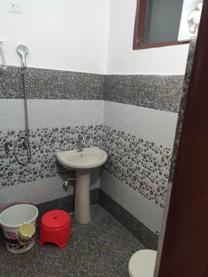 Bed & Breakfast Roop Niwas